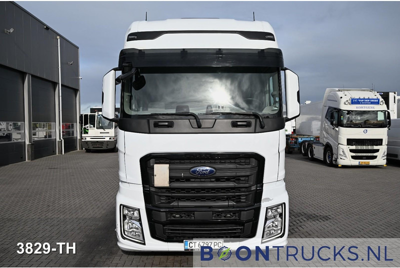 Ford F-MAX 500 4x2 | EURO6 * 2x FUEL TANK * ACC * 2x AVAILABLE - Tegljač: slika 3 Ford F-MAX 500 4x2 | EURO6 * 2x FUEL TANK * ACC * 2x AVAILABLE - Tegljač: slika 3