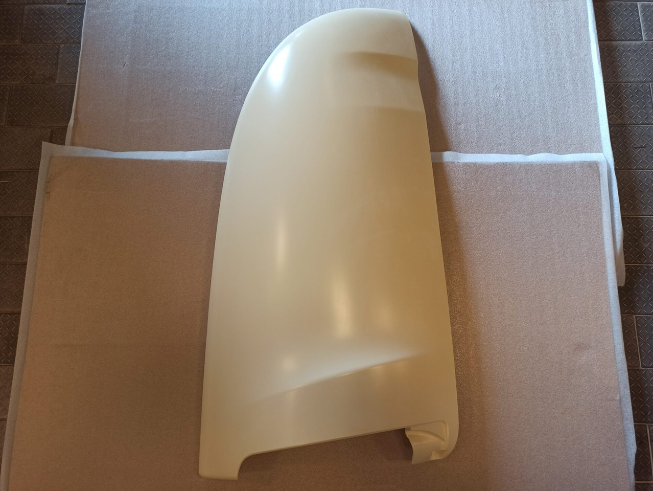 SCANIA CAB CORNER - 2055973 - Kabina i enterijer za Kamion: slika 1 SCANIA CAB CORNER - 2055973 - Kabina i enterijer za Kamion: slika 1