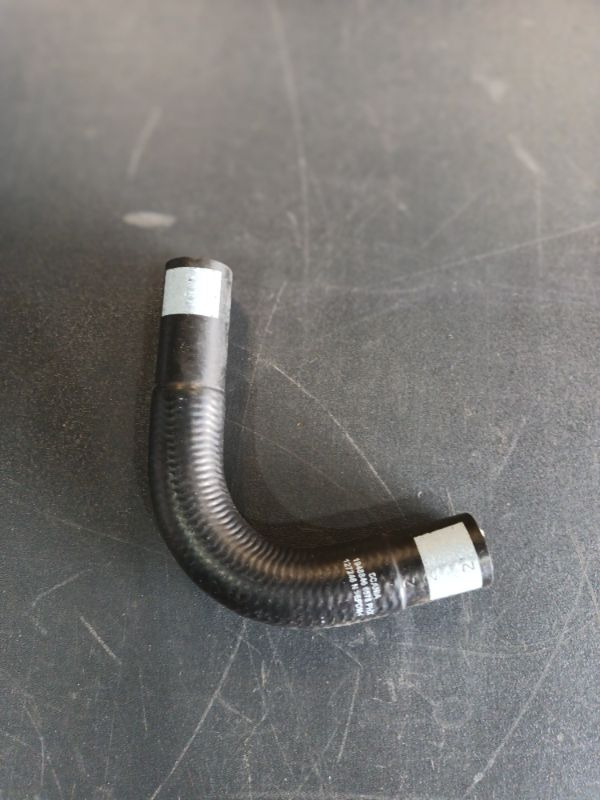 SCANIA COOLANT HOSE - 1948846 - Sistem za hlađenje za Kamion: slika 1 SCANIA COOLANT HOSE - 1948846 - Sistem za hlađenje za Kamion: slika 1