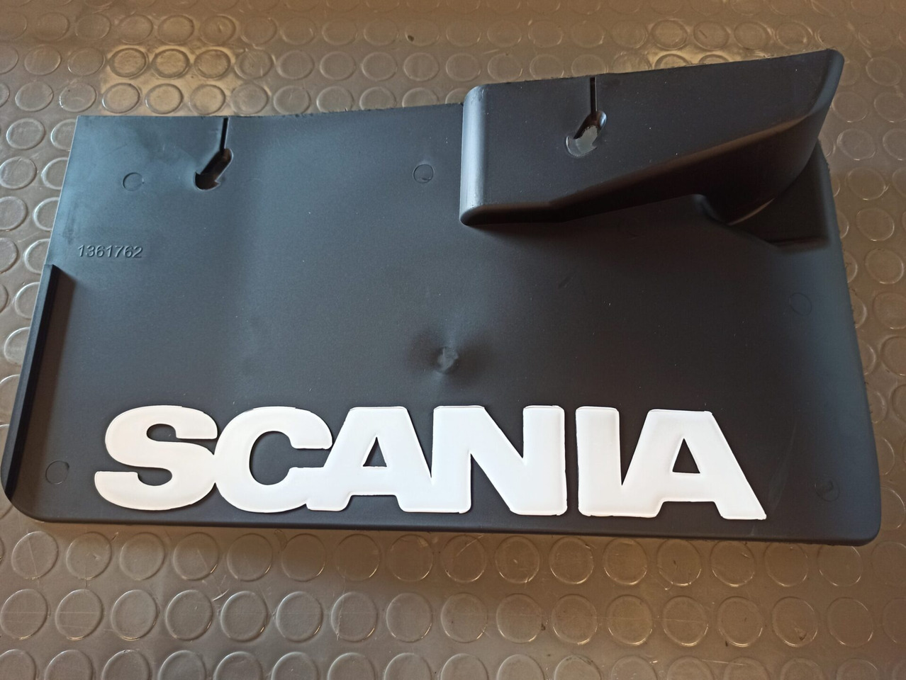 SCANIA MUDFLAP - 1361762 - Blatobran za Kamion: slika 1 SCANIA MUDFLAP - 1361762 - Blatobran za Kamion: slika 1