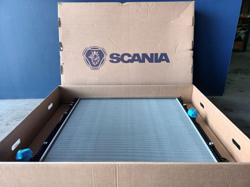 SCANIA RADIATOR 100dm² - 2552202 - Radijator za Kamion: slika 1 SCANIA RADIATOR 100dm² - 2552202 - Radijator za Kamion: slika 1
