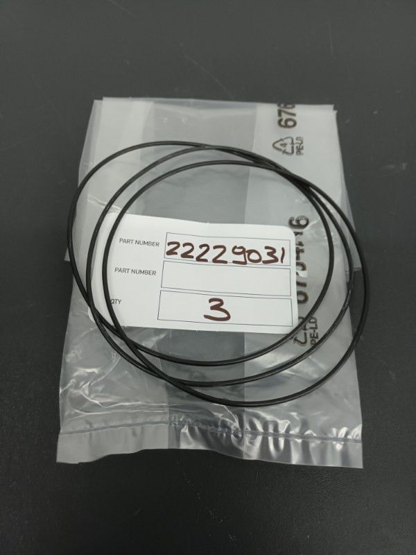 VOLVO RUBBER RING 22229031 - Motor i delovi za Kamion: slika 1 VOLVO RUBBER RING 22229031 - Motor i delovi za Kamion: slika 1