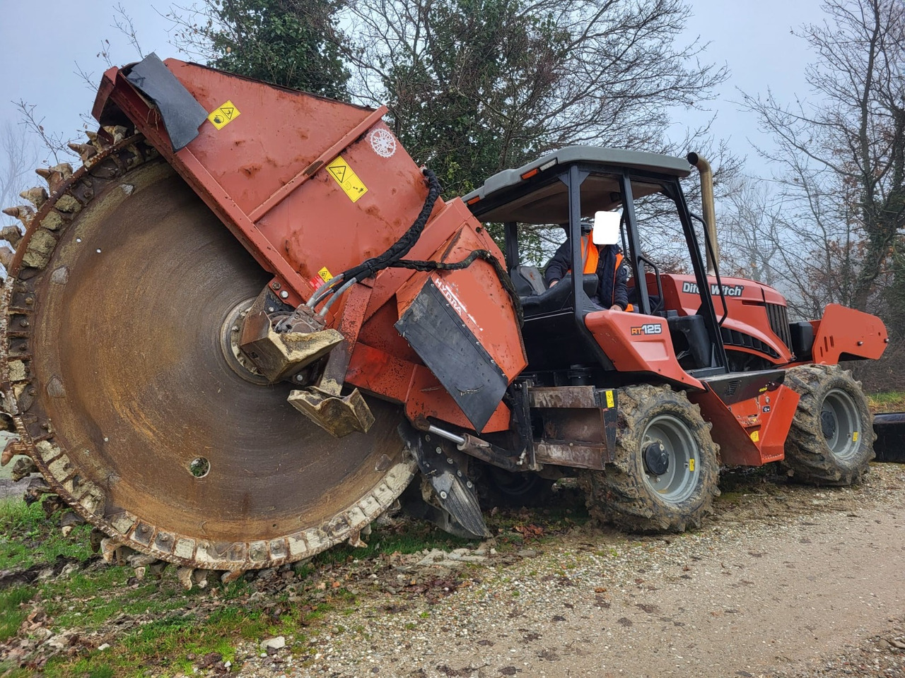 DITCH WITCH RT125 - Rovokopač: slika 1 DITCH WITCH RT125 - Rovokopač: slika 1