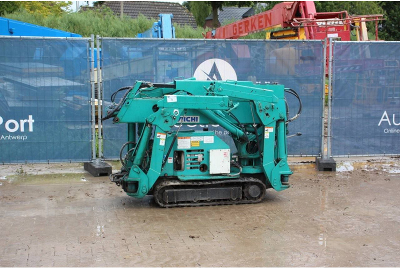 Aichi UJ012 - Kran guseničar: slika 1 Aichi UJ012 - Kran guseničar: slika 1