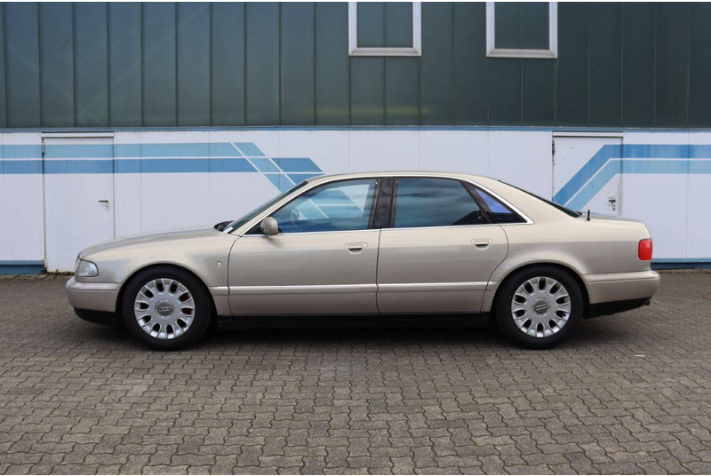 Audi A8 3.7 Quattro - Limuzina: slika 2 Audi A8 3.7 Quattro - Limuzina: slika 2