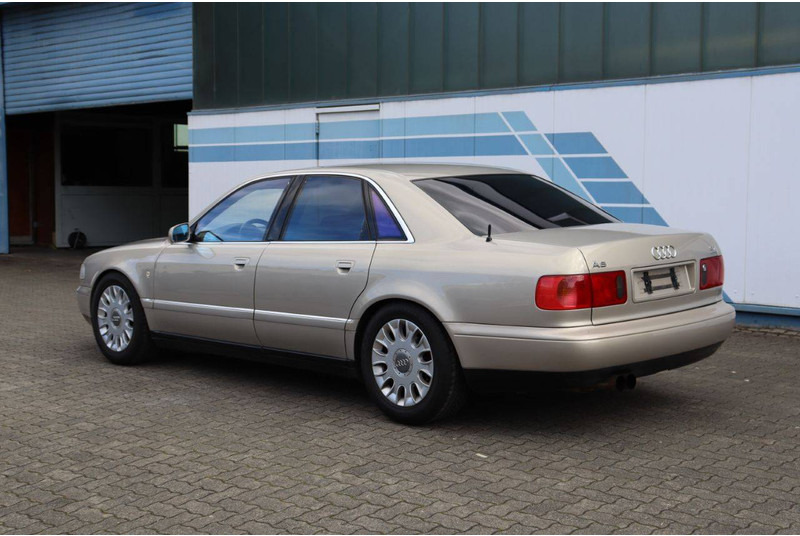 Audi A8 3.7 Quattro - Limuzina: slika 3 Audi A8 3.7 Quattro - Limuzina: slika 3
