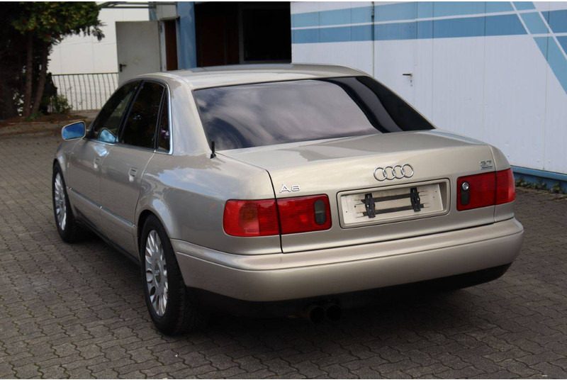 Audi A8 3.7 Quattro - Limuzina: slika 4 Audi A8 3.7 Quattro - Limuzina: slika 4