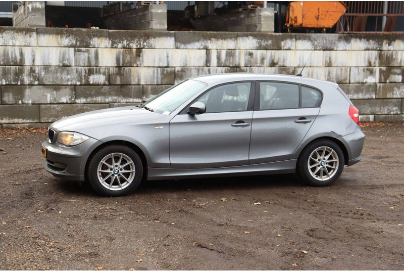 BMW 1 Serie 116i - Limuzina: slika 1 BMW 1 Serie 116i - Limuzina: slika 1