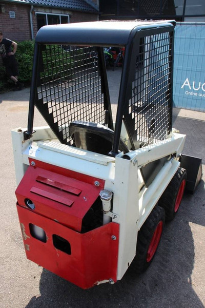 Bobcat 315 - Utovarivač točkaš: slika 5 Bobcat 315 - Utovarivač točkaš: slika 5