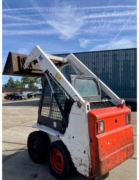 Bobcat S100 - Utovarivač točkaš: slika 3 Bobcat S100 - Utovarivač točkaš: slika 3