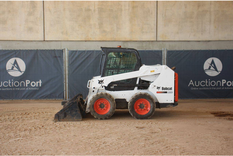 Bobcat S550 - Utovarivač točkaš: slika 2 Bobcat S550 - Utovarivač točkaš: slika 2