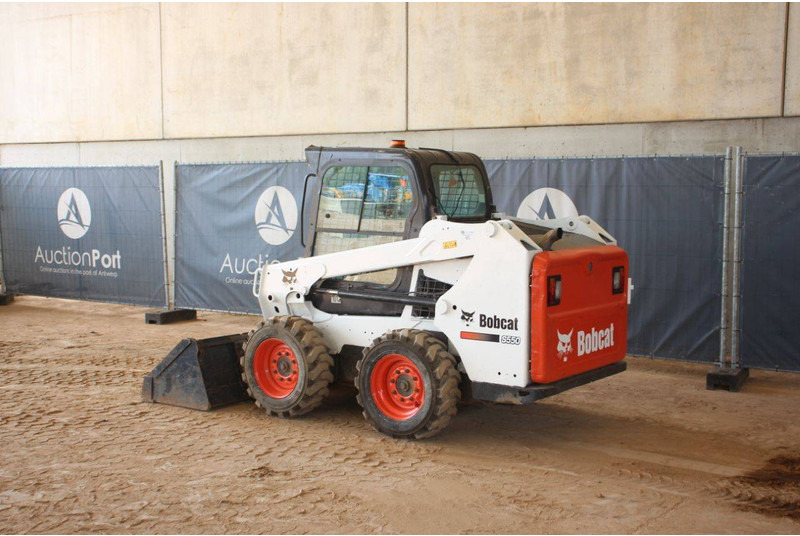 Bobcat S550 - Utovarivač točkaš: slika 3 Bobcat S550 - Utovarivač točkaš: slika 3