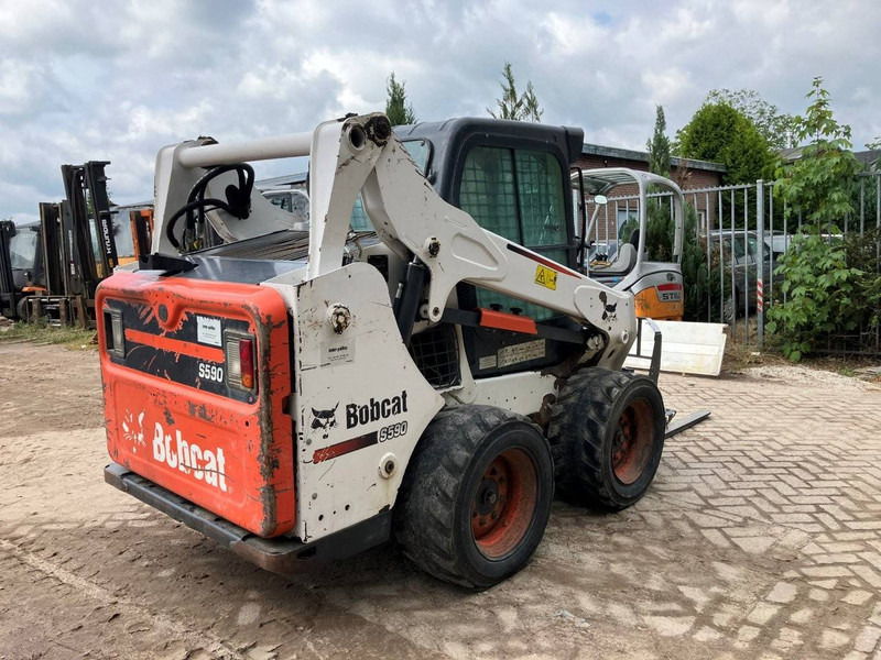 Bobcat S590 - Utovarivač točkaš: slika 5 Bobcat S590 - Utovarivač točkaš: slika 5