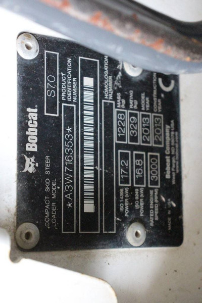 Utovarivač točkaš Bobcat S70: slika 12