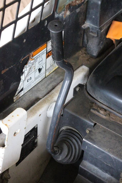 Utovarivač točkaš Bobcat S70: slika 18