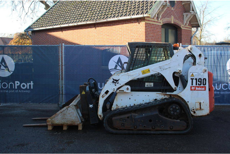 Bobcat T190 - Utovarivač guseničar: slika 2 Bobcat T190 - Utovarivač guseničar: slika 2