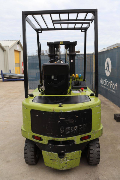 Clark CEM 30S - Električni viljuškar: slika 5 Clark CEM 30S - Električni viljuškar: slika 5