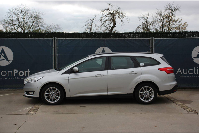 Ford Focus - Limuzina: slika 2 Ford Focus - Limuzina: slika 2