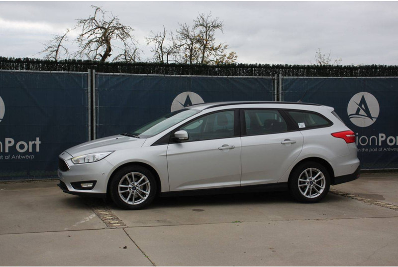 Ford Focus - Limuzina: slika 1 Ford Focus - Limuzina: slika 1