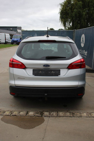 Ford Focus - Limuzina: slika 4 Ford Focus - Limuzina: slika 4