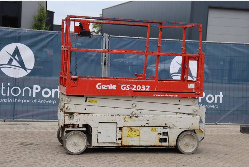 Genie GS-2032 - Lift u obliku makaza: slika 1 Genie GS-2032 - Lift u obliku makaza: slika 1