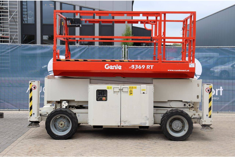 Genie GS3369 RT - Lift u obliku makaza: slika 2 Genie GS3369 RT - Lift u obliku makaza: slika 2