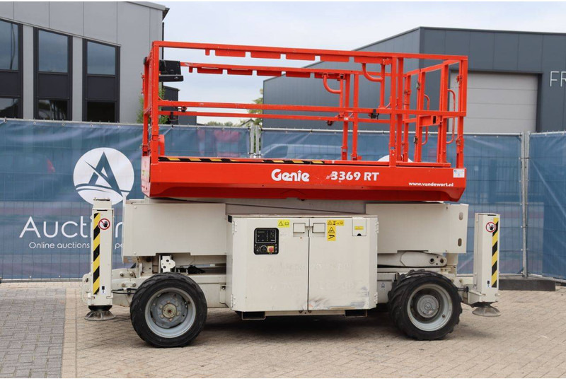 Genie GS3369 RT - Lift u obliku makaza: slika 1 Genie GS3369 RT - Lift u obliku makaza: slika 1