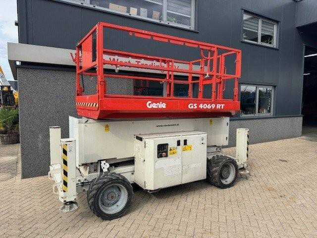 Genie GS4069RT - Lift u obliku makaza: slika 1 Genie GS4069RT - Lift u obliku makaza: slika 1