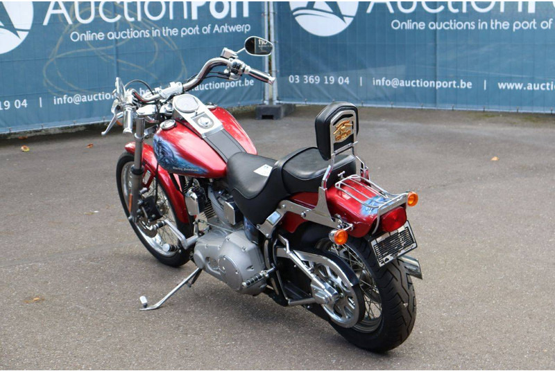 Harley-Davidson Deuce Softail - Motocikl: slika 4 Harley-Davidson Deuce Softail - Motocikl: slika 4