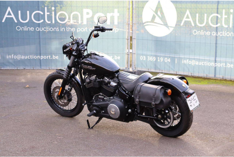 Harley-Davidson Street Bob - Motocikl: slika 3 Harley-Davidson Street Bob - Motocikl: slika 3