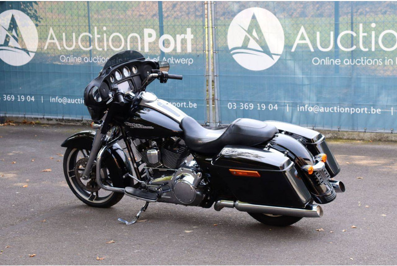 Harley-Davidson Street Glide - Motocikl: slika 3 Harley-Davidson Street Glide - Motocikl: slika 3