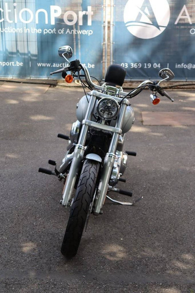 Motocikl Harley-Davidson Super Glide Custom: slika 8