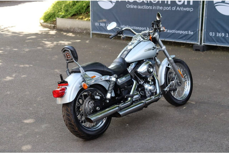 Motocikl Harley-Davidson Super Glide Custom: slika 6