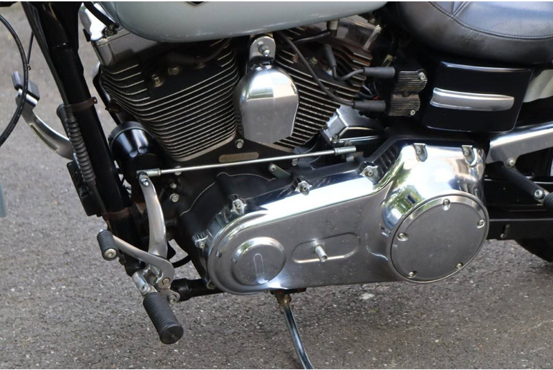 Motocikl Harley-Davidson Super Glide Custom: slika 14