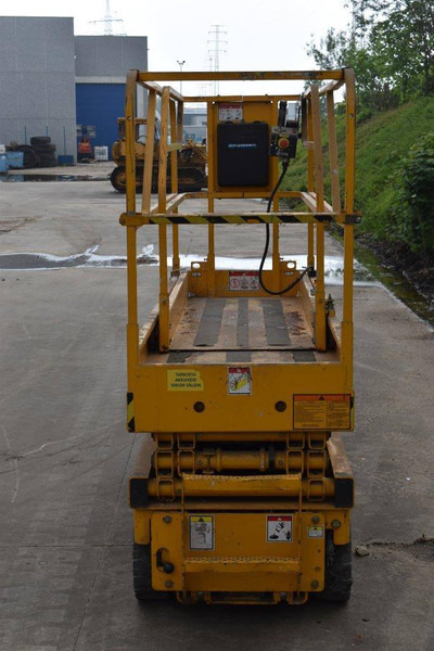 Haulotte Compact 8 - Lift u obliku makaza: slika 5 Haulotte Compact 8 - Lift u obliku makaza: slika 5