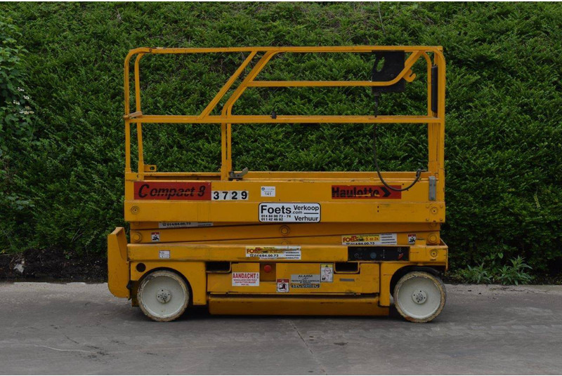 Haulotte Compact 8 - Lift u obliku makaza: slika 1 Haulotte Compact 8 - Lift u obliku makaza: slika 1