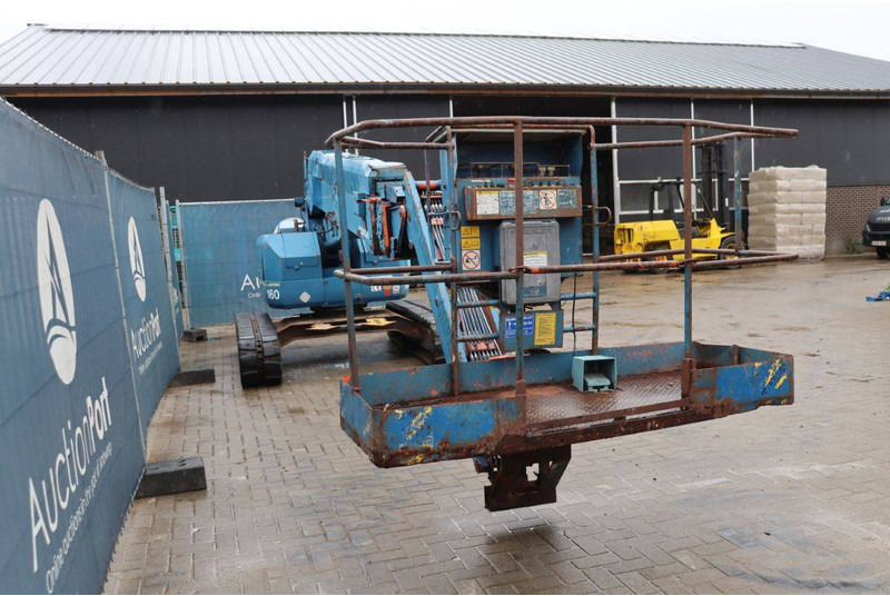 Teleskopska platforma Hitachi HX140B: slika 7 Teleskopska platforma Hitachi HX140B: slika 7