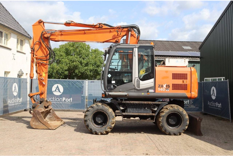Hitachi ZX140W-3 - Bager točkaš: slika 2 Hitachi ZX140W-3 - Bager točkaš: slika 2
