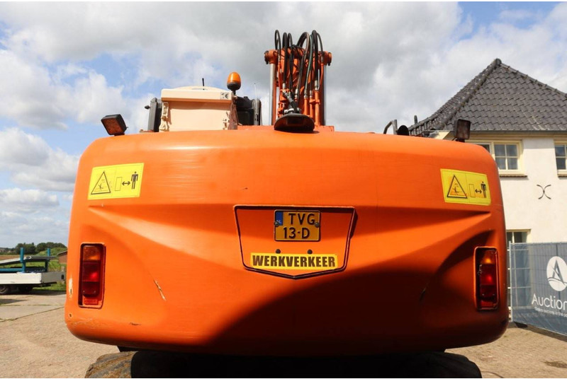 Hitachi ZX140W-3 - Bager točkaš: slika 5 Hitachi ZX140W-3 - Bager točkaš: slika 5