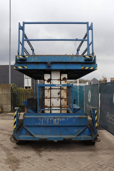 Holland lift COMBISTAR B-195DL25-4WD/P/N - Lift u obliku makaza: slika 4 Holland lift COMBISTAR B-195DL25-4WD/P/N - Lift u obliku makaza: slika 4