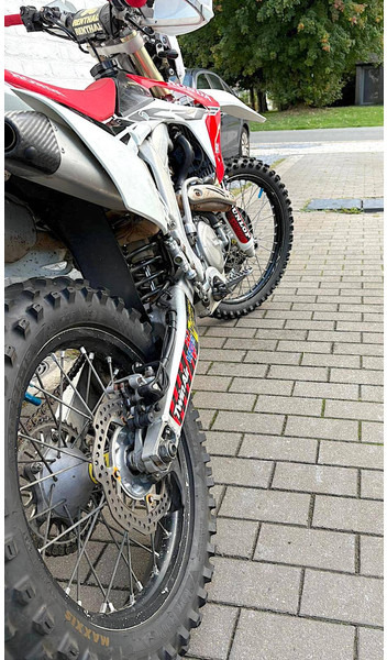 Honda CRF 500 R - Motocikl: slika 3 Honda CRF 500 R - Motocikl: slika 3