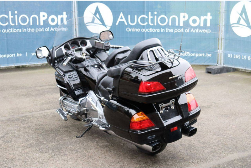 Honda GL1800 - Motocikl: slika 4 Honda GL1800 - Motocikl: slika 4