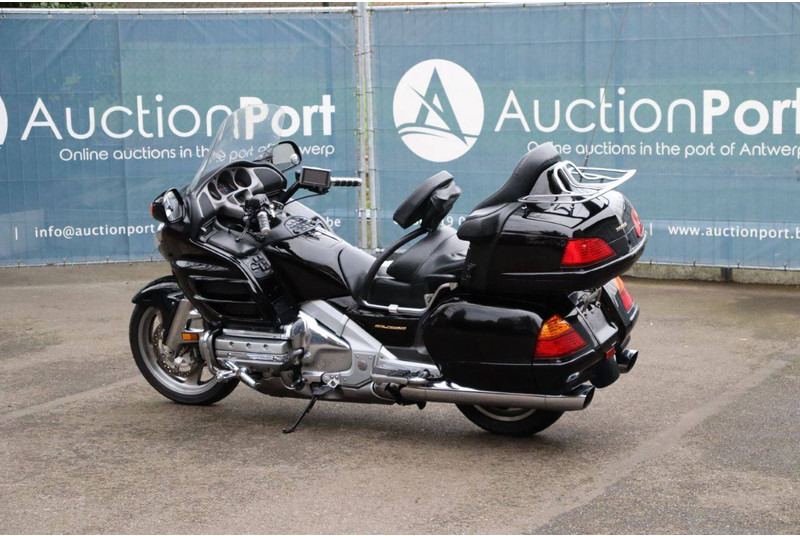 Honda GL1800 - Motocikl: slika 3 Honda GL1800 - Motocikl: slika 3