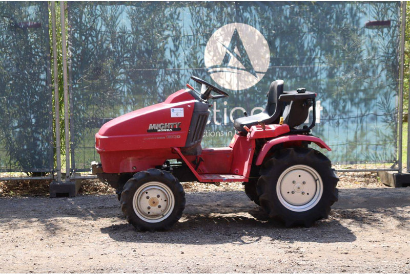Honda RT130D - Traktor: slika 1 Honda RT130D - Traktor: slika 1