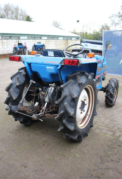 Iseki Landleader 247 - Traktor: slika 5 Iseki Landleader 247 - Traktor: slika 5
