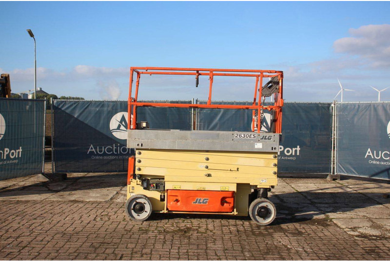 JLG 2630ES - Lift u obliku makaza: slika 2 JLG 2630ES - Lift u obliku makaza: slika 2