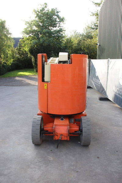 JLG E300AJP - Zglobna platforma: slika 4 JLG E300AJP - Zglobna platforma: slika 4