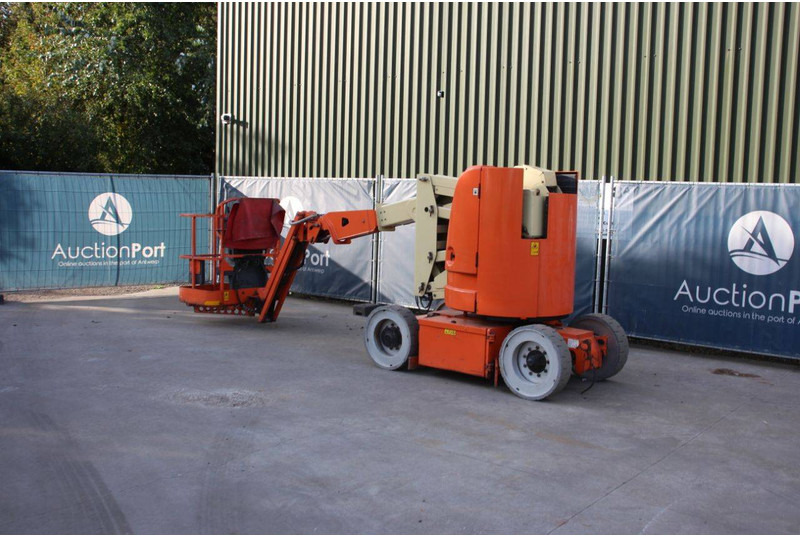 JLG E300AJP - Zglobna platforma: slika 3 JLG E300AJP - Zglobna platforma: slika 3