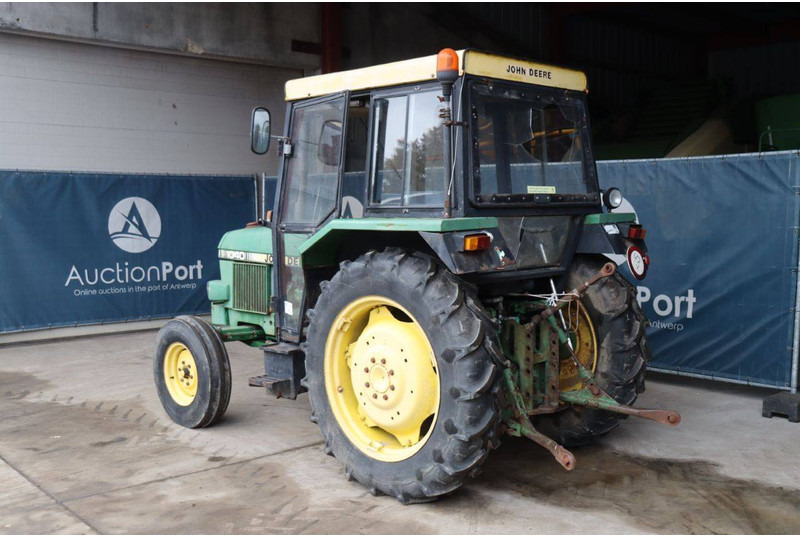 John Deere 1040 - Traktor: slika 4 John Deere 1040 - Traktor: slika 4