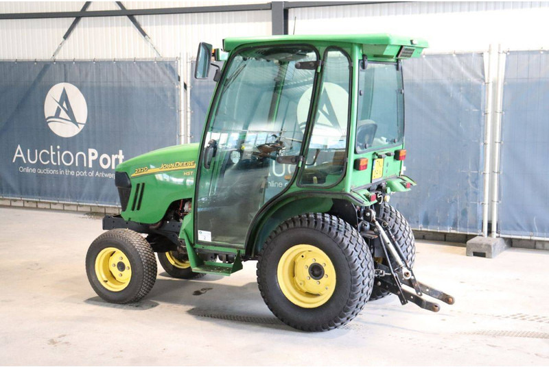 John Deere 2320 - Traktor: slika 3 John Deere 2320 - Traktor: slika 3